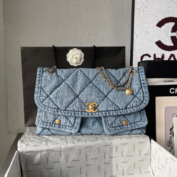 CHANEL、 Handbags - CHANEL Bags